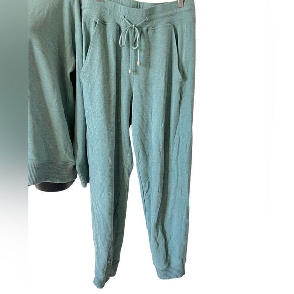 Tyler Boe Quarter Zip Lounger Set in Heathered Patina - Picture 5 of 9